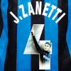 F.C. Internazionale Retro Voetbalshirt 1993-1994 + J. Zanetti 4 (Photo Style)